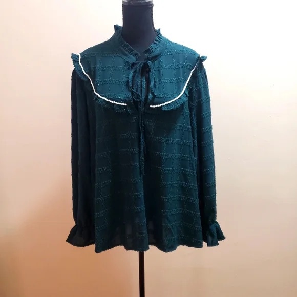 Alice Blue Tops - Alice blue hunter green peasant top faux pearls holiday glam festive traditional